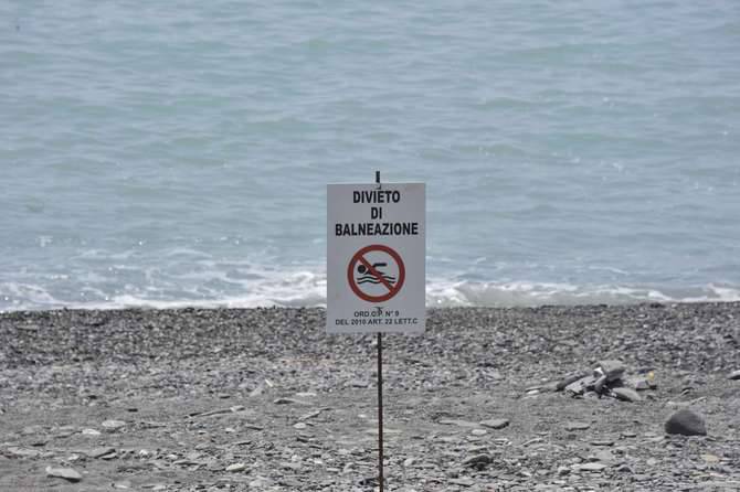 Divieto balneazione spiaggia Parco Urbano San Leonardo