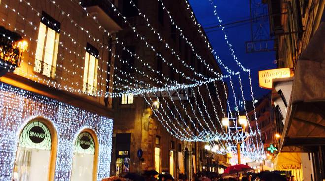 Immagini Luminarie Natalizie.Sanremo Ancora Tutto Da Decidere Per Le Luminarie Natalizie Riviera24