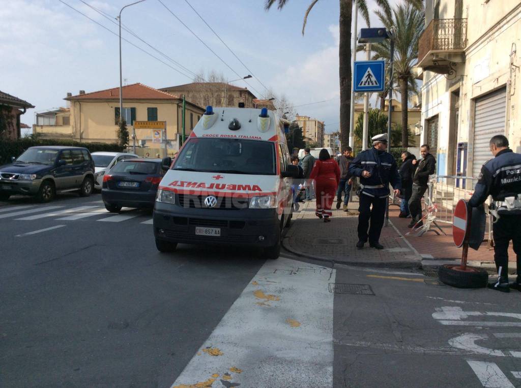 soccorsi 118 ponente emergenza municipale bordighera incidente