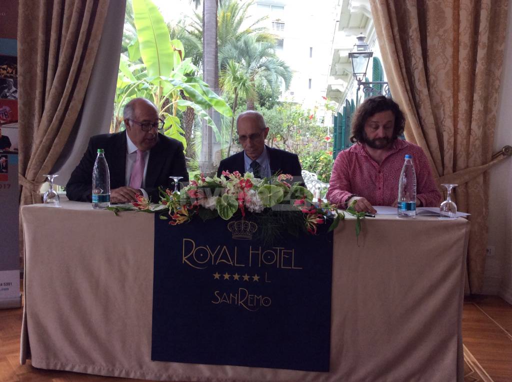 Conferenza stampa Folies royal