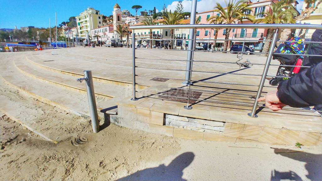 Riviera24-Taggia, lavori in passeggiata e piazzale Chierotti: interviene la ditta