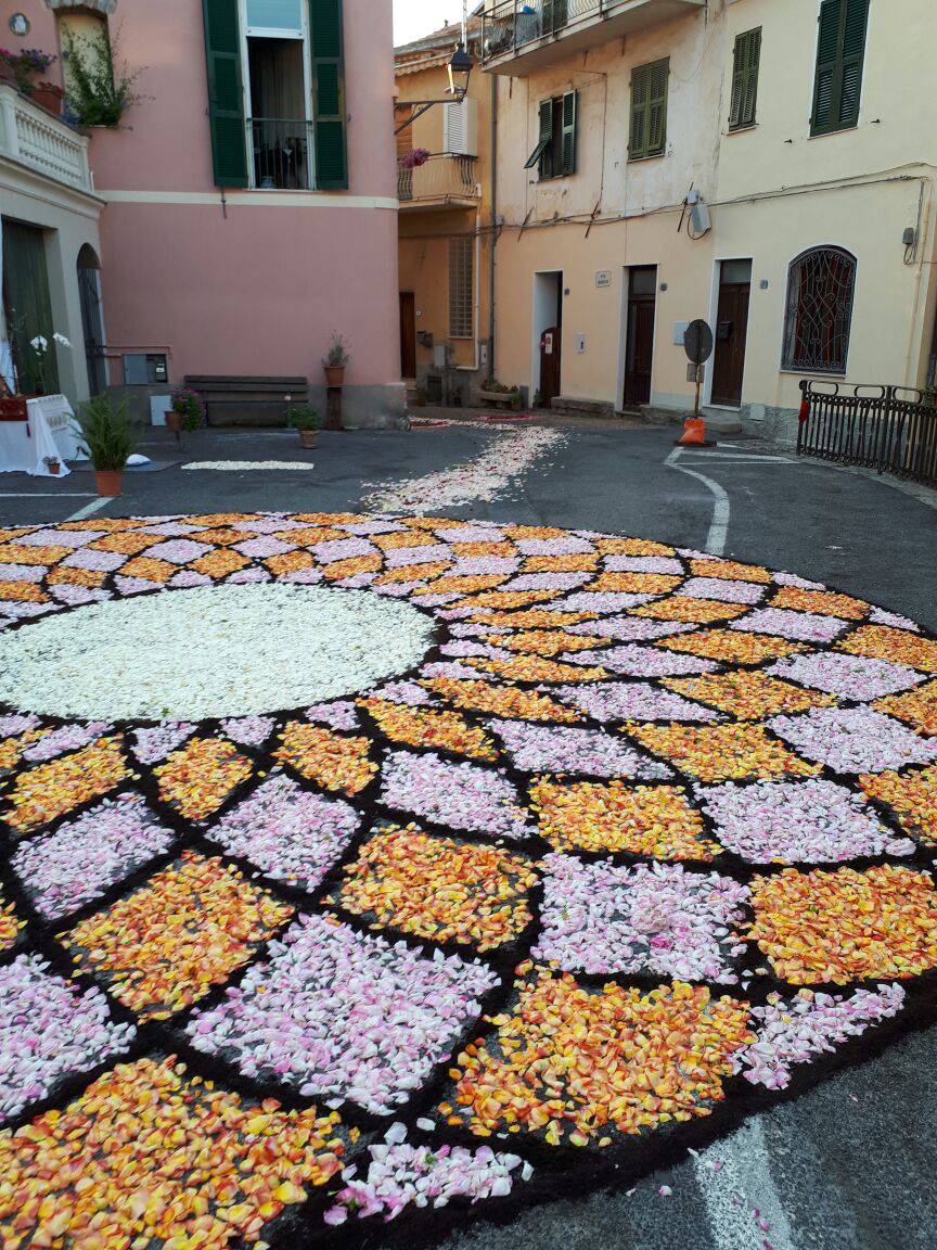 riviera24 - Infiorata del Corpus Domini 