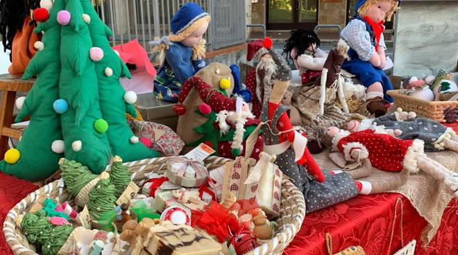 Immagini Di Natale Al Mare.A San Bartolomeo Al Mare Torna Il Mercatino Di Natale Riviera24