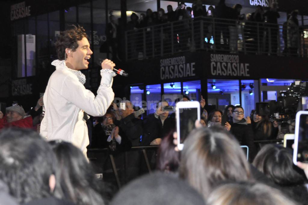 Mika in piazza Colombo