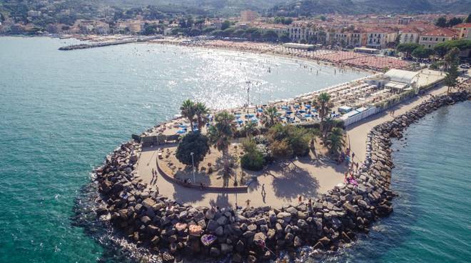 A Diano Marina La Giemme Si Prepara A Far Ripartire Le Spiagge Ma Le Prenotazioni Rimangono Chiuse Riviera24