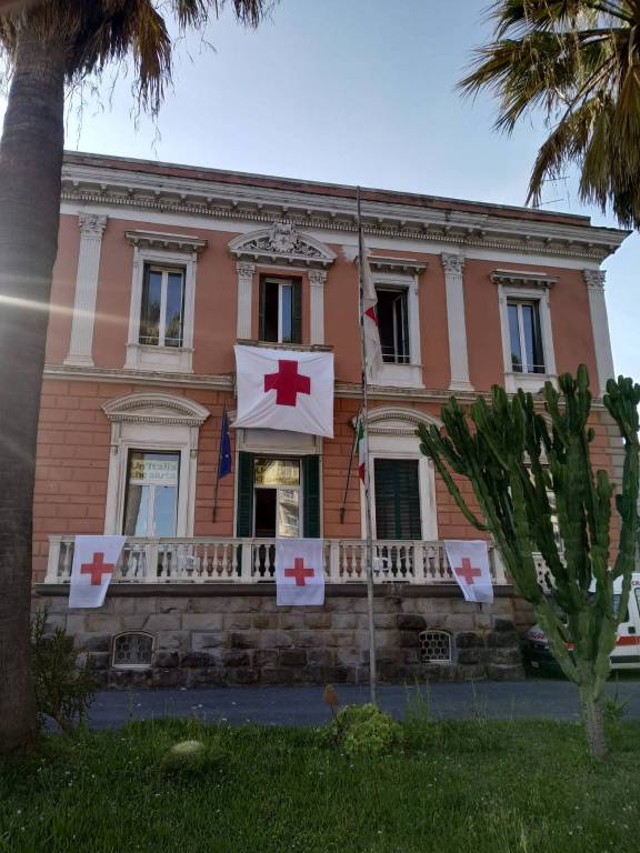 Imperia, l'onorevole Mulé fa donazione alla Croce Rossa Italiana: i  ringraziamenti - Riviera24