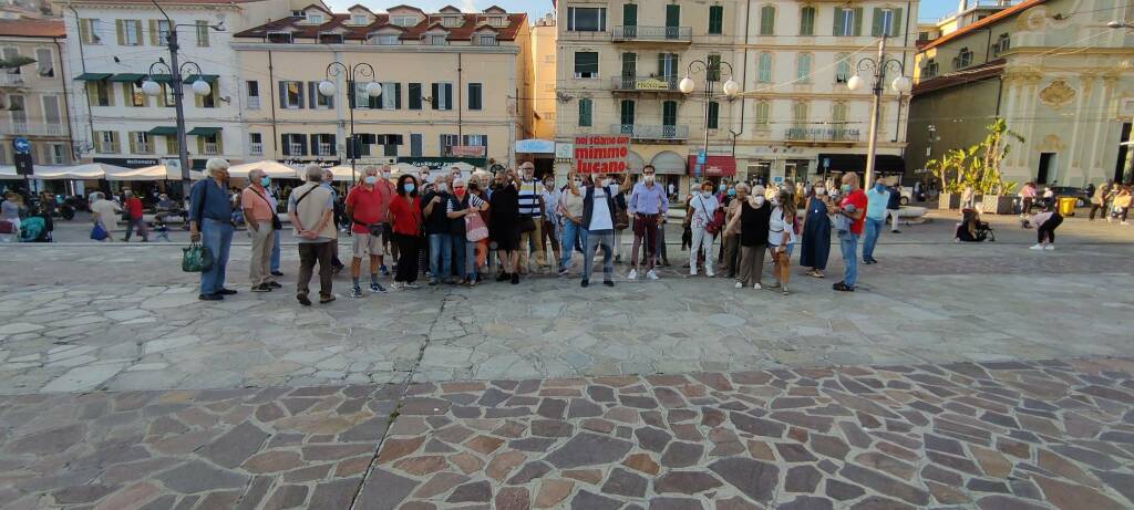 riviera24 - Sanremo, manifestazione pro Mimmo Lucano