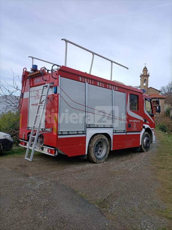 Indendio Perinaldo Vigili del fuoco