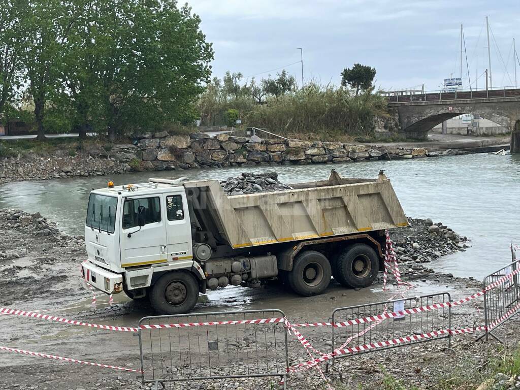 ritrovamento bomba taggia riva