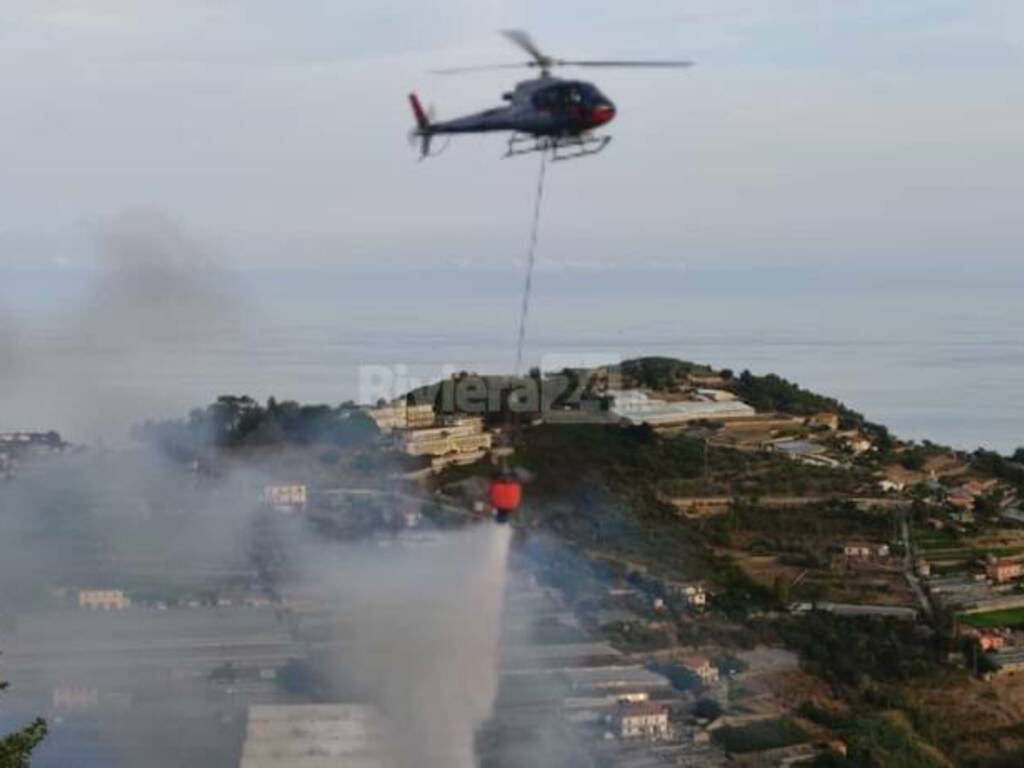 incendio verezzo elicottero