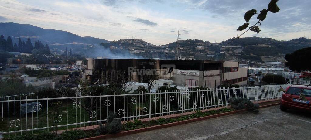 riviera24 - Secondo giorno, la Marr brucia ancora