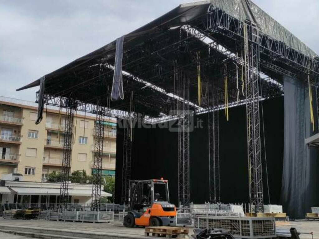 Palco piazza Colombo