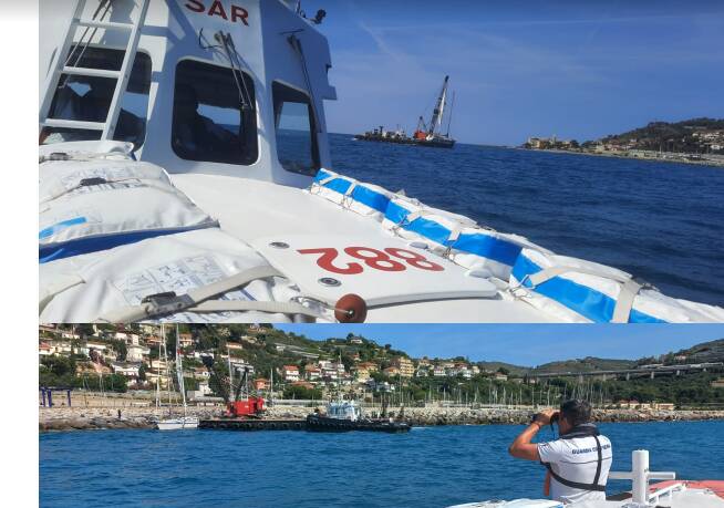 riviera24 - Recuperata vela incagliata a San Lorenzo al Mare