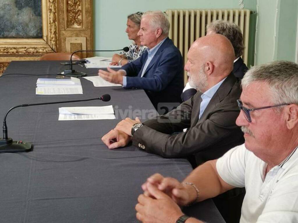 Rivieracqua assemblea sindaci Scajola