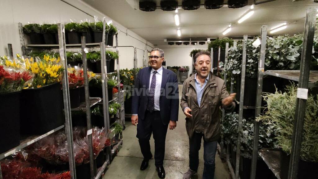 Toti mercato dei fiori asta deposito