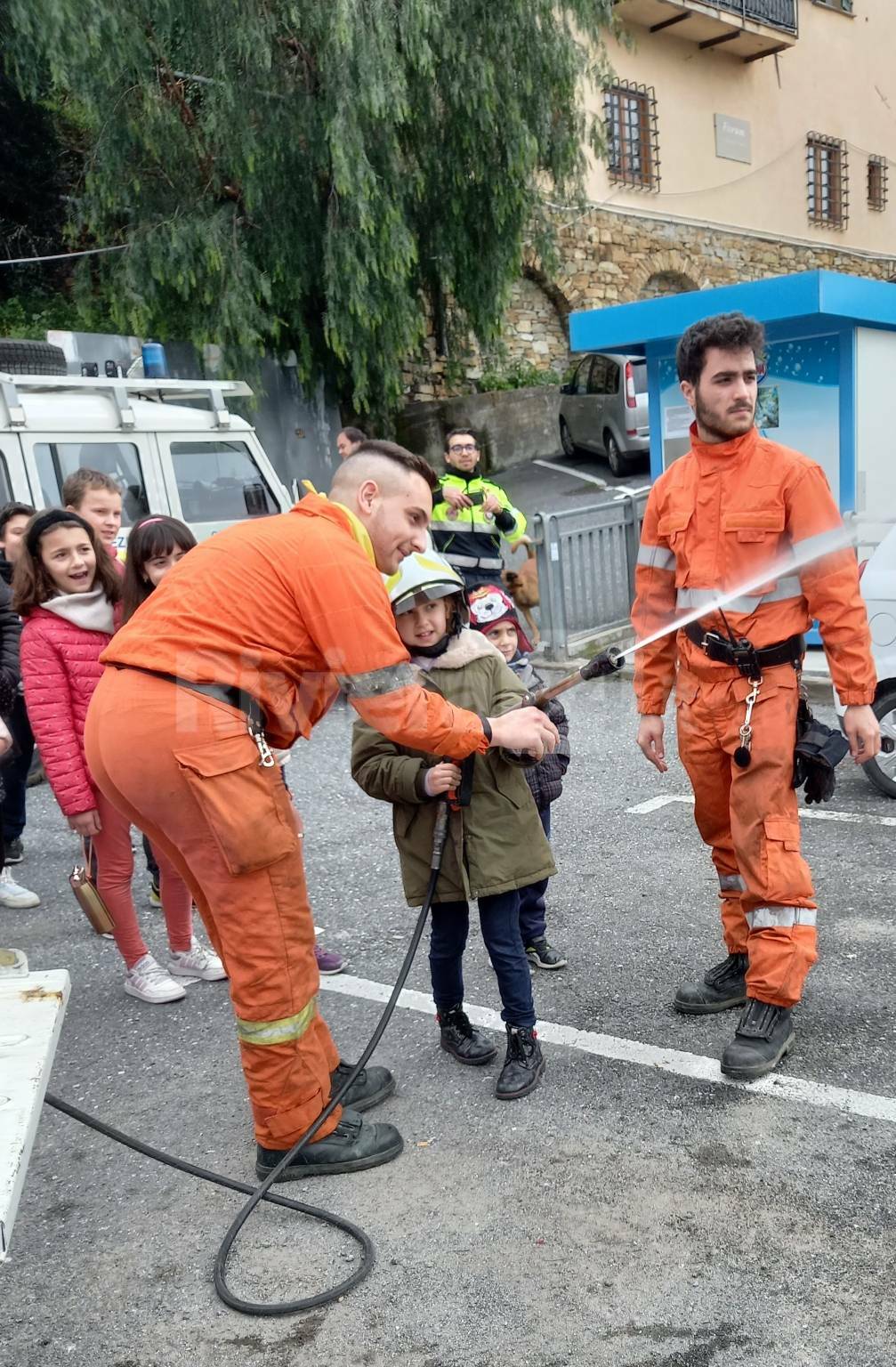 BAMBINI CIVEZZA PROTEZIONE CIVILE