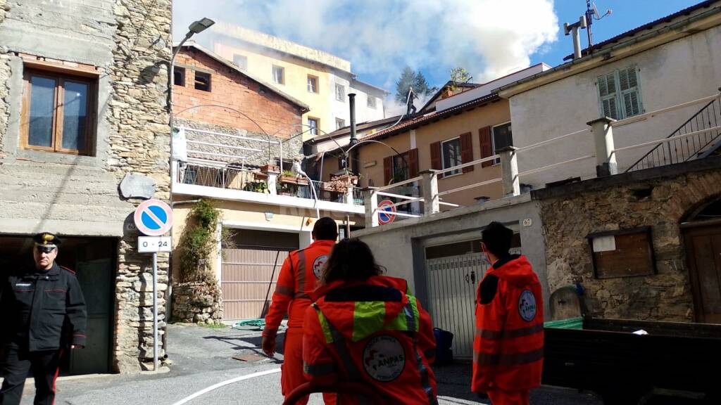 incendio tetto ottano pornassio