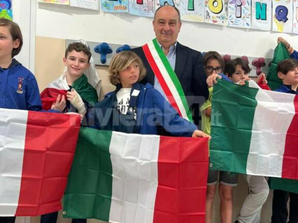 Lions bandiere Santo Stefano Riva Ligure scuole