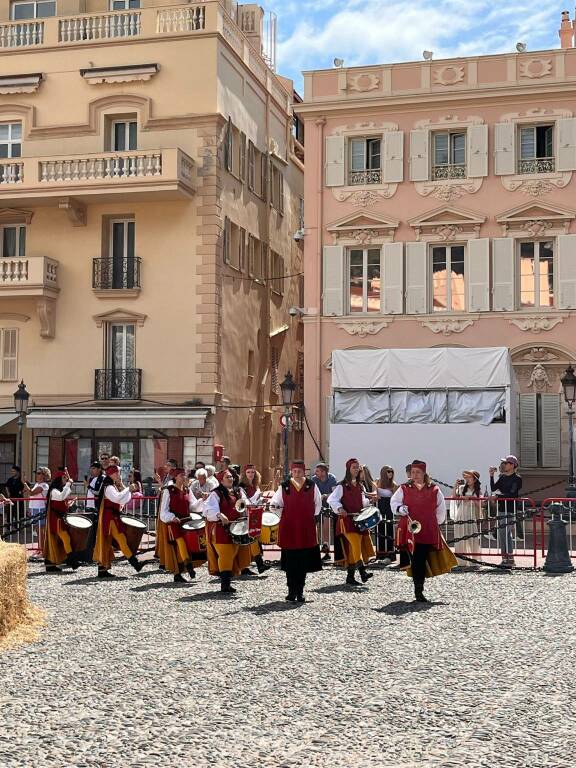 sbandieranti dei sestieri  ventimiglia aps