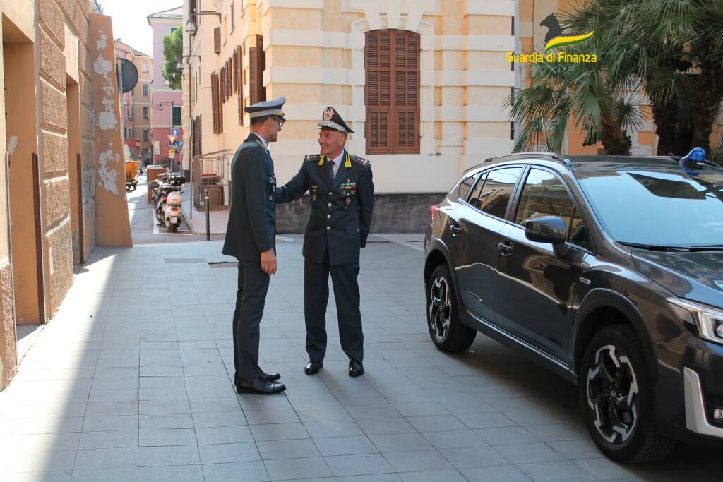 generale di divisione Cristiano Zaccagnini visita guardia finanza imperia