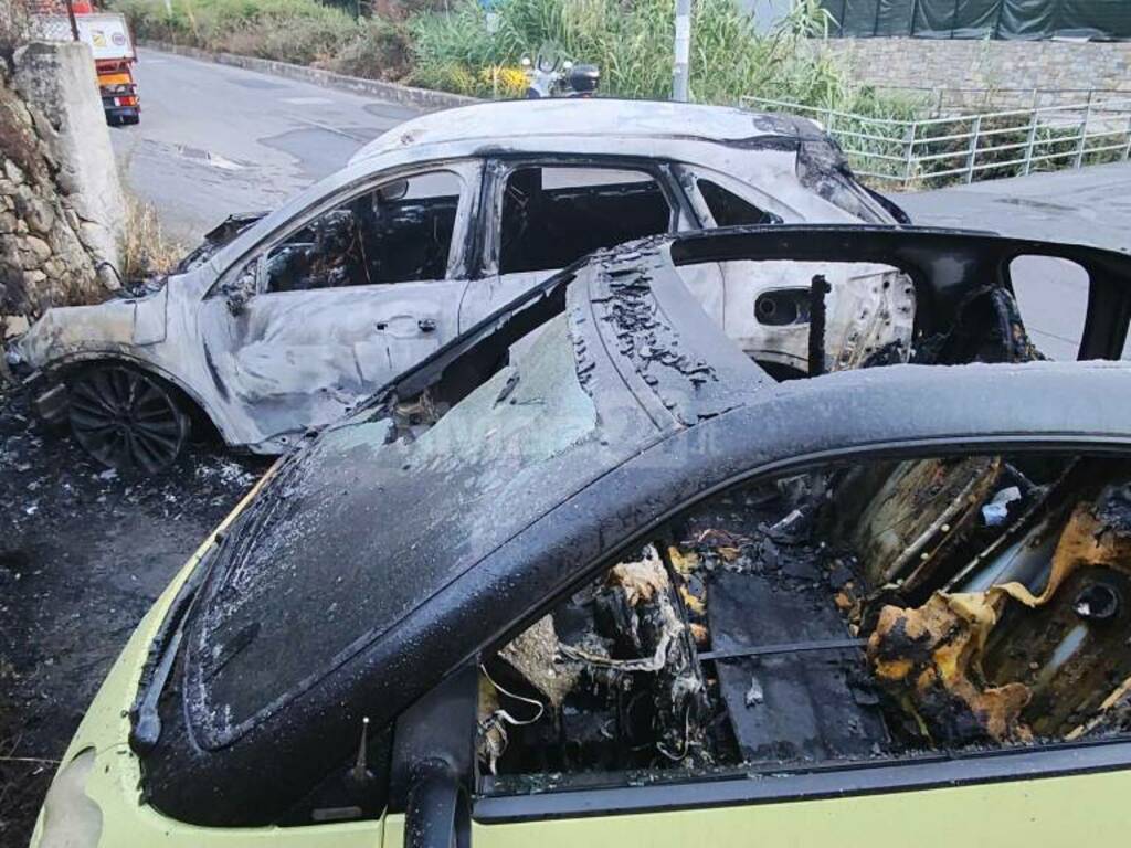 Auto distrutte San Giovanni