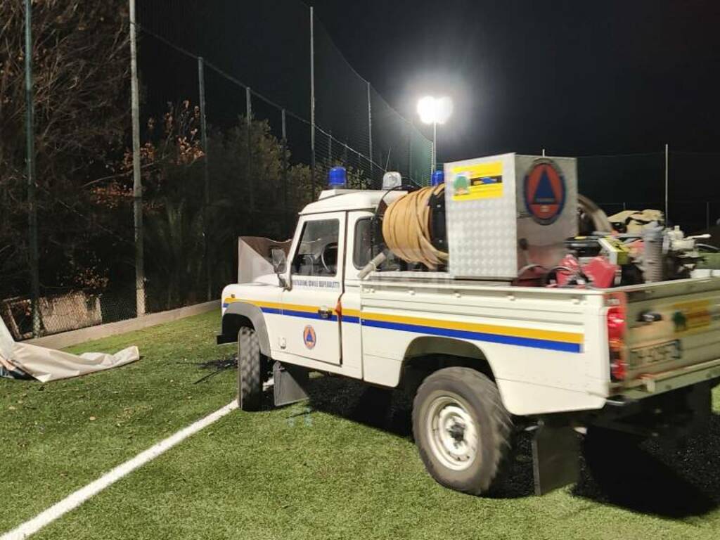 incendio baracca campo calcio ospedaletti