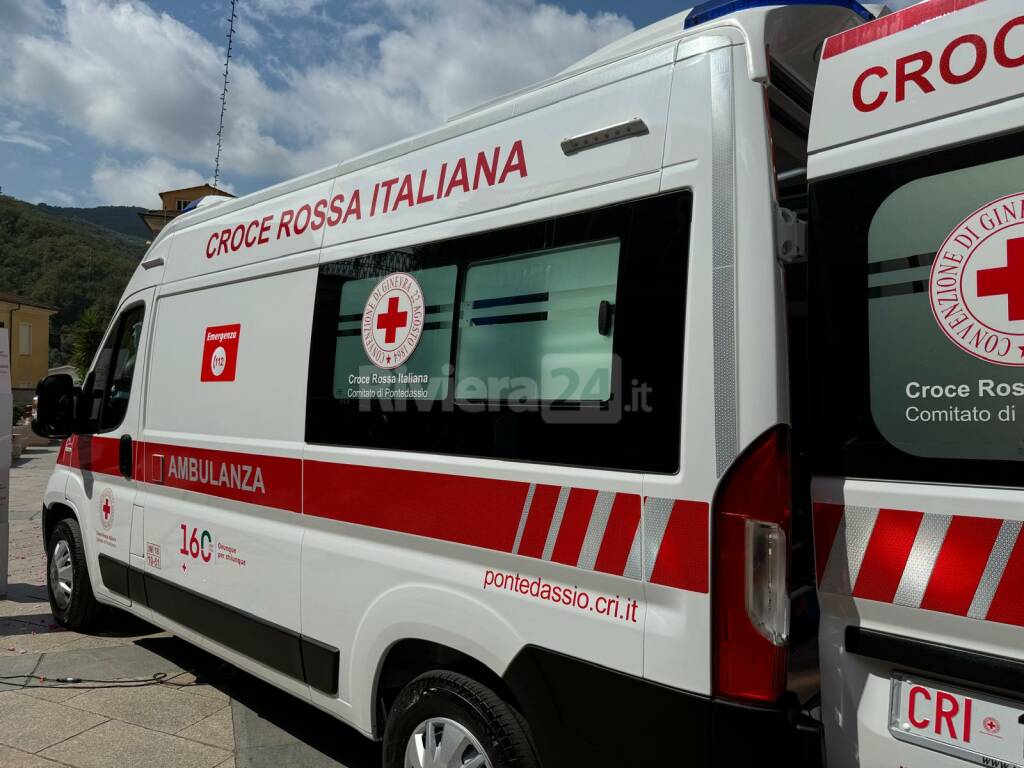 https://www.riviera24.it/photogallery_new/images/2024/08/pontedassio-paese-in-festa-per-l-inaugurazione-di-una-nuova-ambulanza-del-comitato-della-croce-rossa-651001.jpg