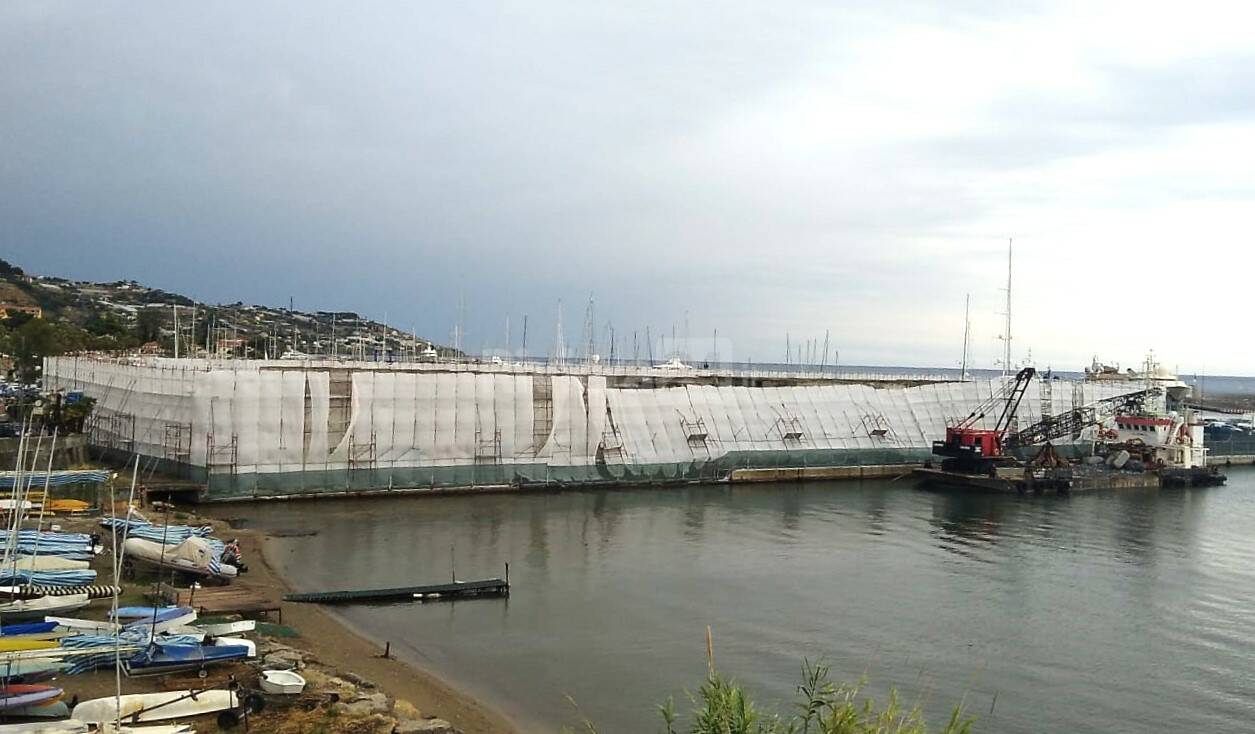 ponteggio crollato a Portosole danni maltempo