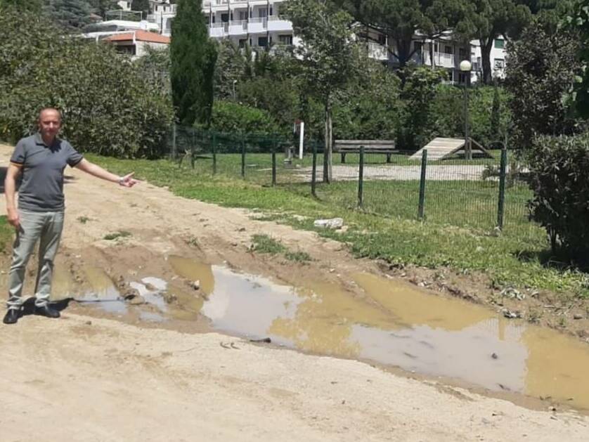 Isaia (Lega) «Area cani a San Martino, il parco acquatico di Sanremo, vergogna»